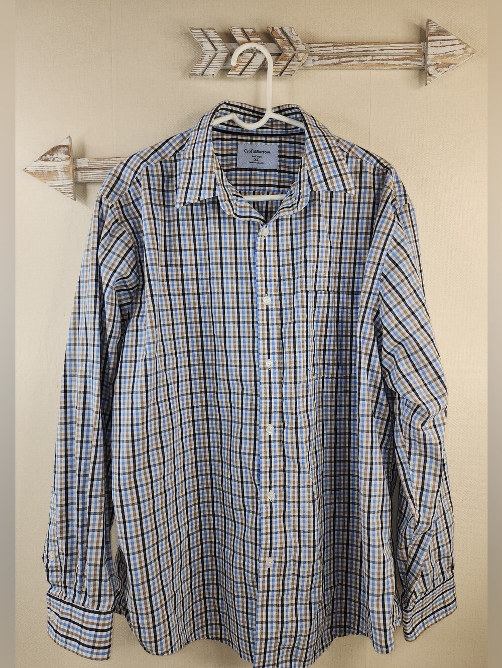 Croft & Barrow Men’s Large Blue Plaid Button-Down Shirt